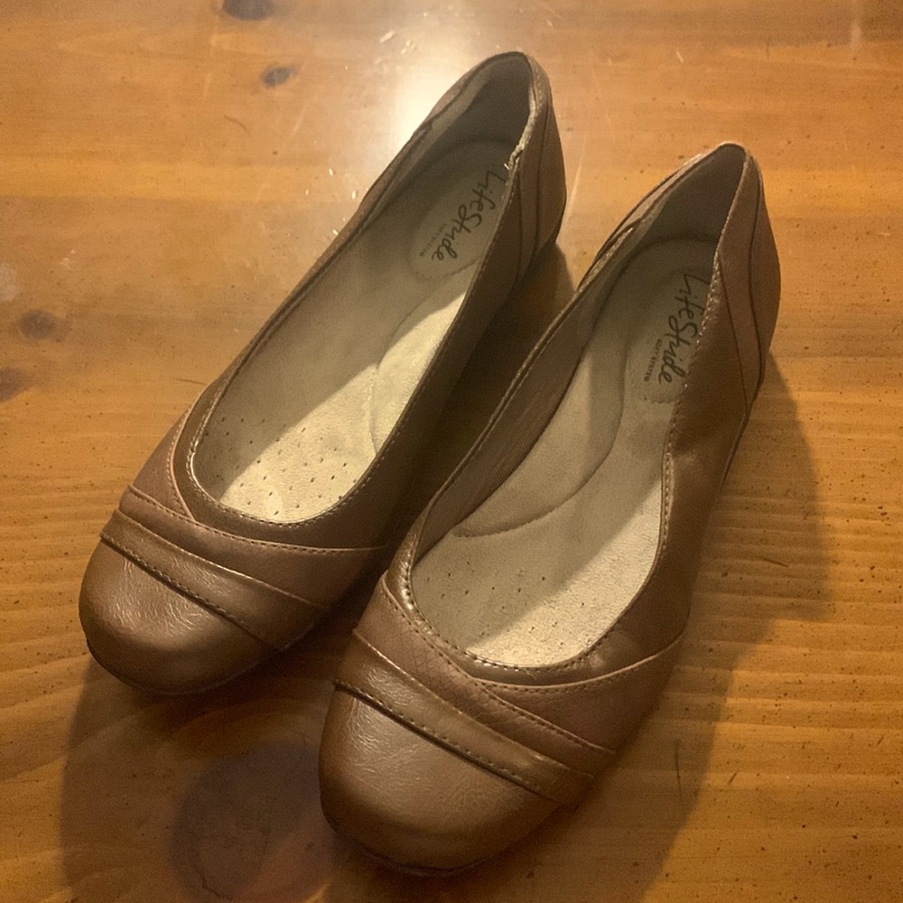 Life stride flats